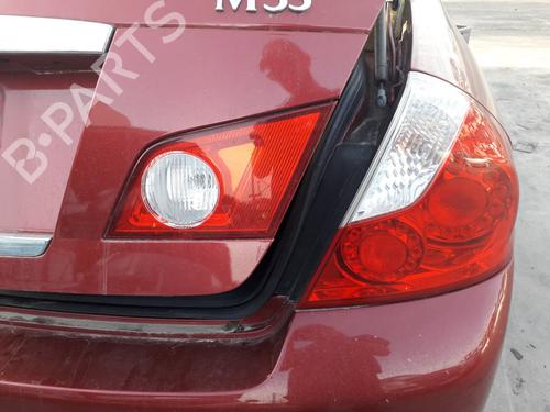 Used Right tailgate light INFINITI M35 3.5 (280 hp) 19261090
