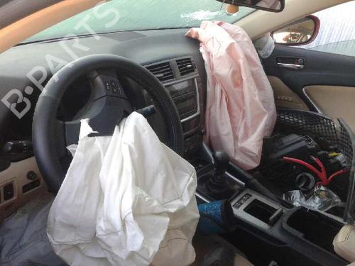 Fuse box LEXUS IS II (_E2_) 220d (ALE20) | BP12639653E1