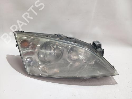 Used Right headlight FORD MONDEO III Saloon (B4Y) [2000-2007]  30615403