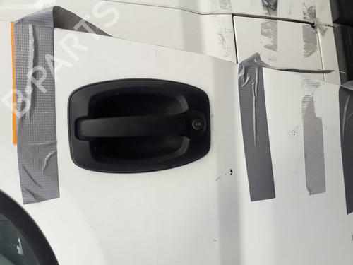 Used Front left exterior door handle PEUGEOT BOXER Bus 2.2 BlueHDi 120 (120 hp) 29536084
