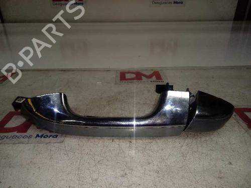 Used Front left exterior door handle KIA SPORTAGE IV (QL, QLE) [2015-2022]  12936789