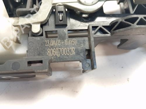 Front left exterior door handle RENAULT MEGANE III Hatchback (BZ0/1_, B3_)  | BP22712521C128 