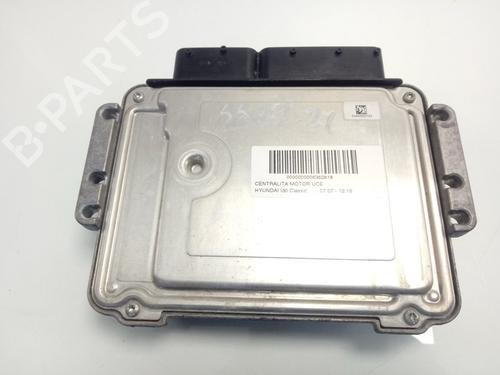 Used Engine control unit (ECU) HYUNDAI i30 (FD) [2007-2012]  12671843