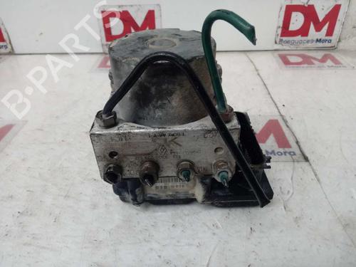 Used ABS pump RENAULT CLIO II (BB_, CB_) [1998-2016]  12659984