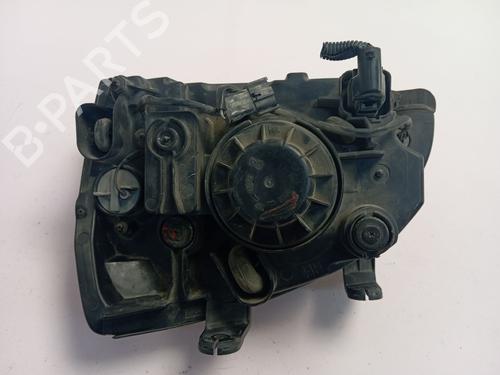 Right headlight KIA CARENS II MPV (FJ) | BP12664634C29