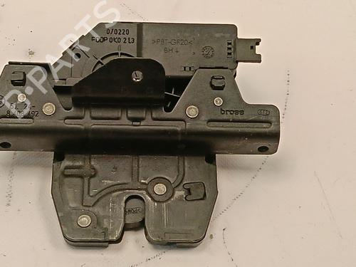 Used Tailgate lock LAND ROVER RANGE ROVER III (L322) [2002-2012]  31622892