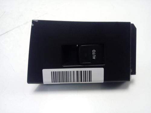 Right rear window switch TOYOTA AURIS (_E18_) 1.8 Hybrid (ZWE186_, ZWE186R) | BP15827385I28