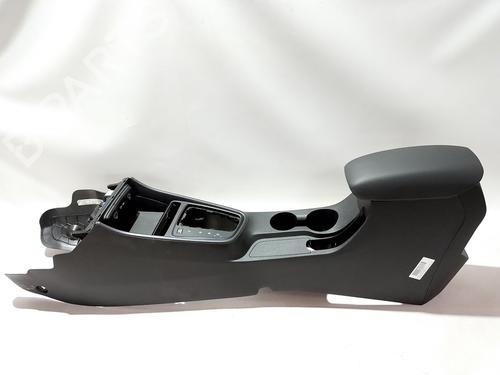 Used Armrest / Center console Armrest / Center console HYUNDAI BAYON (BC3) 1.0 T-GDI 48V-Hybrid (101 hp) 40103994 40103994