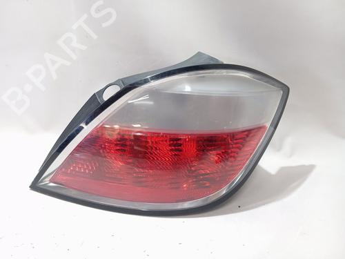 Used Right taillight OPEL ASTRA H (A04) [2004-2014]  30400609
