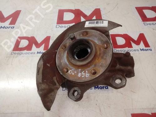 Used Right front steering knuckle VW TRANSPORTER T4 Van (70A, 70H, 7DA, 7DH) [1990-2003]  12660123