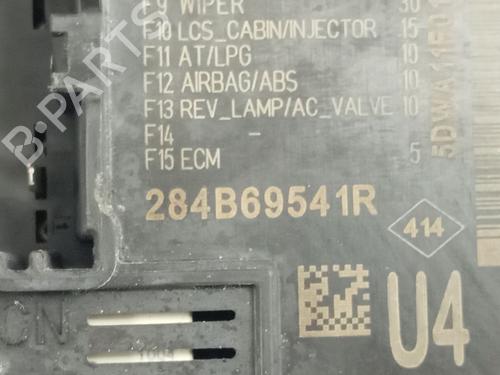 Fuse box RENAULT CLIO V (B7_) | BP32722993E1 - Image 2