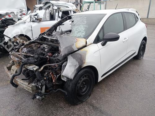Brugte RENAULT CLIO V (B7_) 1.5 Blue dCi 100 (B7AD) 4789275