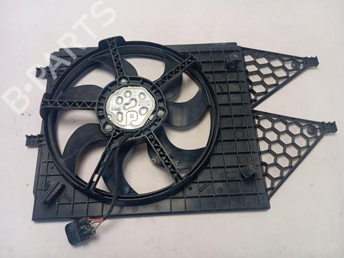 Used Radiator fan AUDI A1 Sportback (8XA, 8XF) 1.0 TFSI (95 hp) 29724086