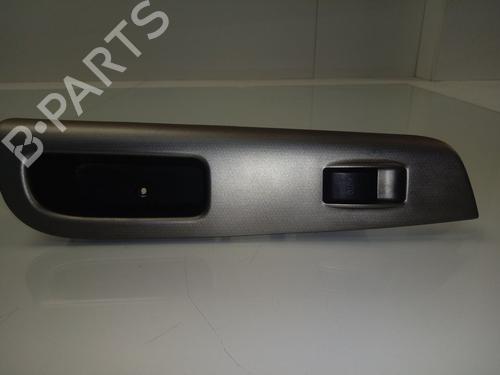 Used Right front window switch TOYOTA COROLLA (_E12_) [2001-2008]  30372741