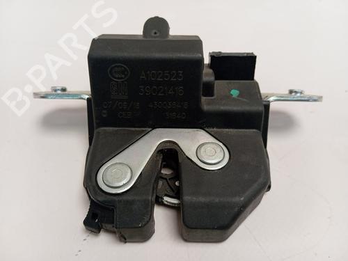 Used Tailgate lock OPEL CORSA E (X15) [2014-2025]  22565017
