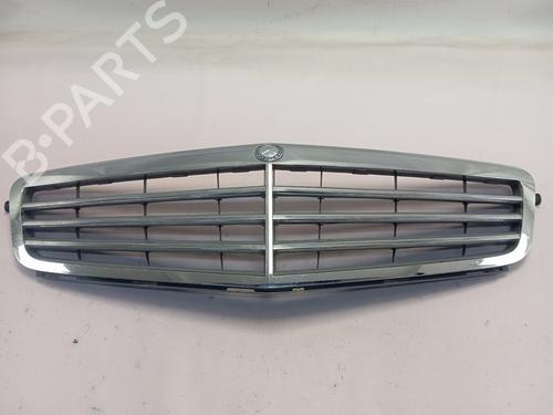 Used Grille MERCEDES-BENZ C-CLASS (W204) [2007-2015]  31323603
