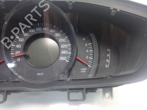 Instrument cluster VOLVO V70 III (135) 2.0 D | BP17728420C47 