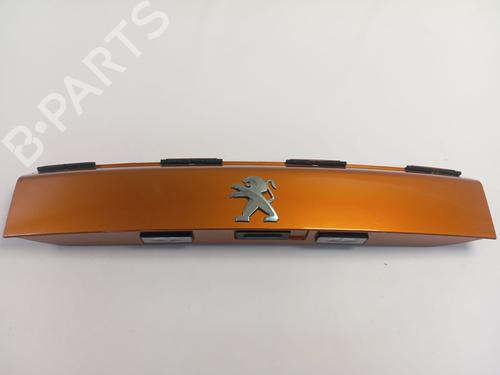 Used Tailgate handle Tailgate handle PEUGEOT 2008 II (UD_, US_, UY_, UJ_, UR_, UC_) [2019-2026] 34330491 34330491
