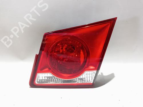 right-tailgate-light-chevrolet-cruze-j300-2009-37192283 main image