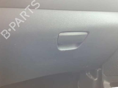 Boîte à gants PEUGEOT 2008 I (CU_) 1.2 THP 110 / PureTech 110 (110 hp) 16312248