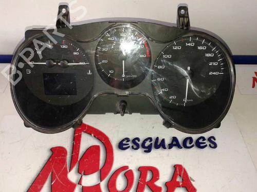 Used Instrument cluster SEAT LEON (1P1) 2.0 FSI (150 hp) 30369593