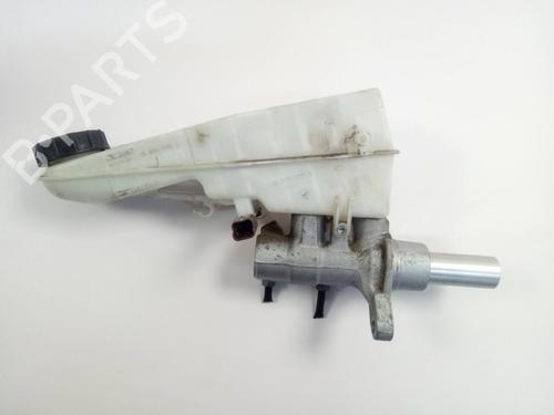 Used Brake master cylinder PEUGEOT EXPERT Van (V_) 1.6 BlueHDi 115 (115 hp) 18656643