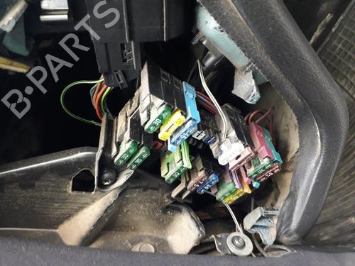 Used Fuse box MERCEDES-BENZ C-CLASS (W203) C 200 CDI (203.004) (116 hp) 12671856