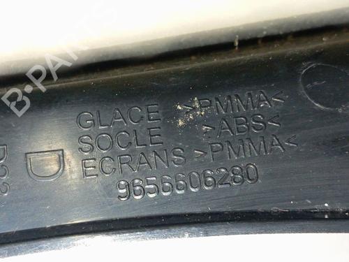 Right taillight PEUGEOT 407 (6D_) 2.0 (6DRFNB, 6DRFNE) | BP29630738C35 