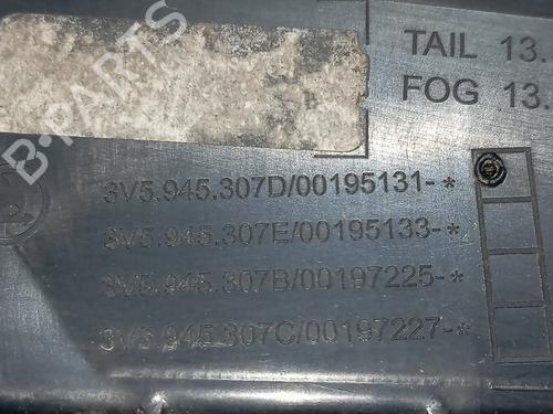 Achterlicht kofferdeksel achterklep links SKODA SUPERB III (3V3) 2.0 TDI | BP30699940C79