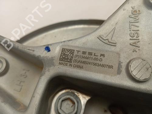 Venstre hjullejehus spindel TESLA MODEL 3 (5YJ3)  | BP29548372M27 