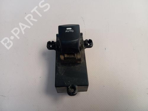 Used Right front window switch HYUNDAI i30 (GD) [2011-2025]  30373470