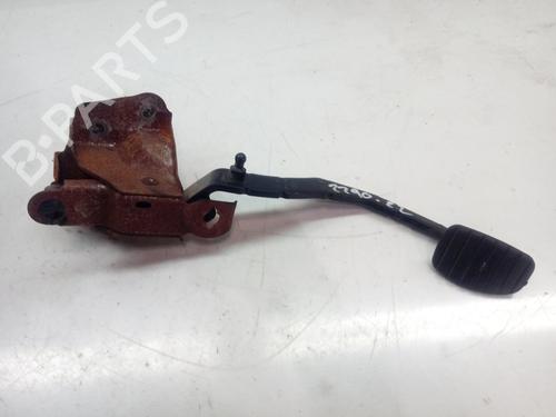 Used Clutch pedal RENAULT CLIO III (BR0/1, CR0/1) [2005-2014]  12672080