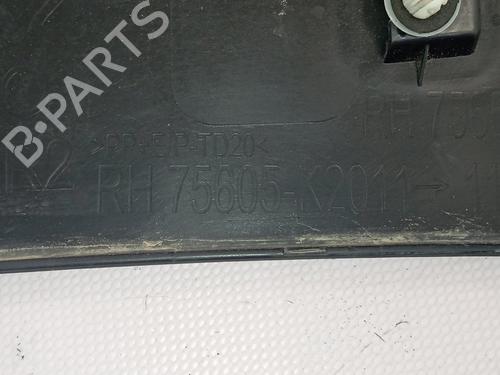 Højre bagtil skærm liste TOYOTA YARIS CROSS (MXP_) | BP30685176C137