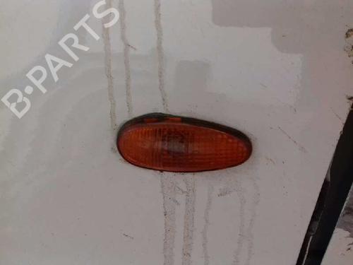 Used Left side indicator MITSUBISHI PAJERO III (V7_W, V6_W) 3.2 Di-D (V68W) (160 hp) 16700454