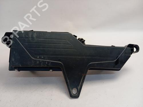 Used Air filter box BMW 1 (F21) 116 d (116 hp) 23406473