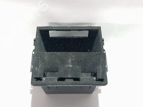 Used Glove box Glove box LAND ROVER RANGE ROVER VELAR (L560) 3.0 D300 SDV6 4x4 (300 hp) 40105113 40105113