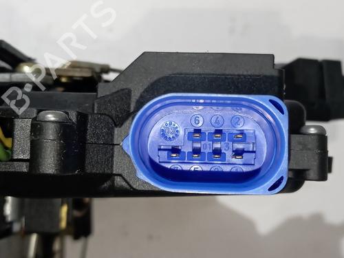 Rear left lock VW TOURAN (1T1, 1T2) 2.0 TDI | BP29628869C100 