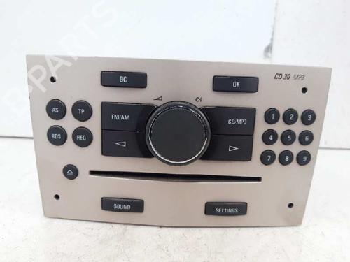 Autoradio OPEL ASTRA H Estate (A04) 1.7 CDTI (L35) (101 hp) 12666947