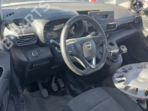 Portier links voor OPEL COMBO E Tour / Life (K9)  | BP30685103C2 