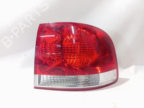 Used Right taillight Right taillight VW TOUAREG (7LA, 7L6, 7L7) 2.5 R5 TDI (174 hp) 36111790 36111790