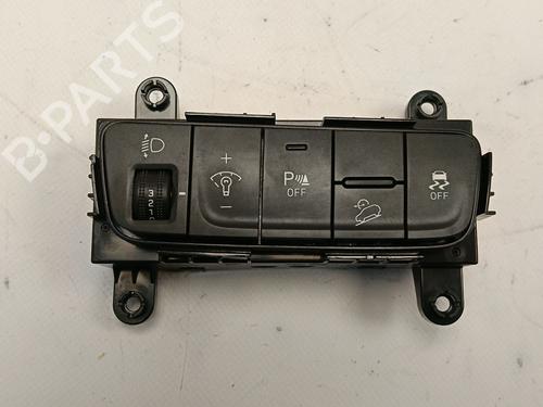 Used Switch HYUNDAI KONA (OS, OSE, OSI) [2017-2023]  31581158