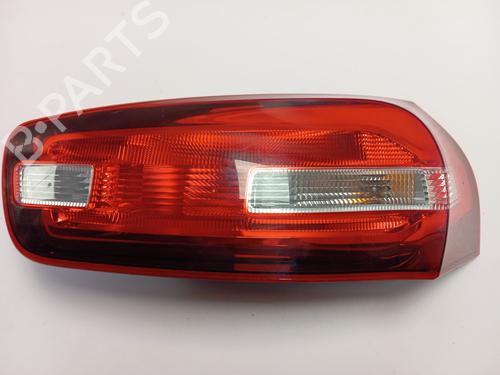 right-taillight-citroen-c4-picasso-ii-2013-39098832 main image