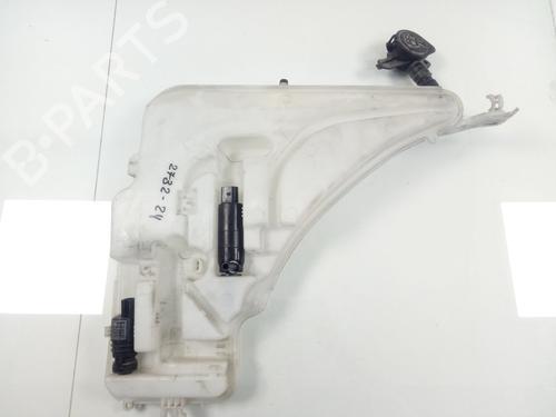 Used Windscreen washer tank BMW 4 Coupe (F32, F82) 435 d xDrive (313 hp) 18099197
