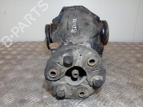 Used Rear differential MERCEDES-BENZ C-CLASS (W203) C 220 CDI (203.006, 203.008) (143 hp) 16492266