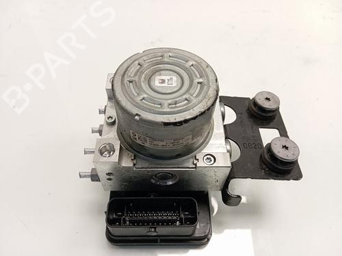 Used ABS pump RENAULT TRAFIC III Van (FG_) [2014-2025]  22648956
