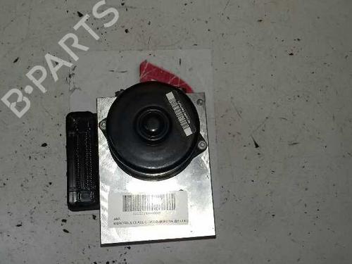 Used ABS pump MERCEDES-BENZ C-CLASS (W203) C 220 CDI (203.006) (136 hp) 30369500