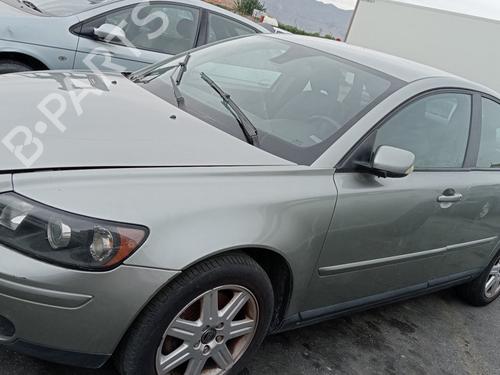 Right headlight VOLVO S40 II (544) 2.0 D | BP15782553C29