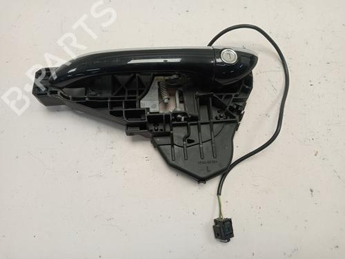 Front left exterior door handle MERCEDES-BENZ M-CLASS (W164) ML 320 CDI 4-matic (164.122) A1647600134 |