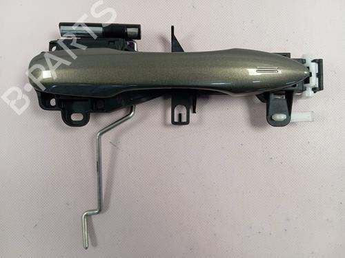 Used Front right exterior door handle TOYOTA YARIS CROSS (MXP_) [2020-2025]  30685074