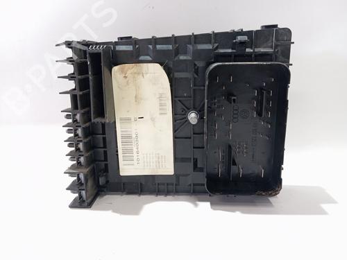 Fuse box VW TOURAN (1T1, 1T2)  | BP27477604E1 